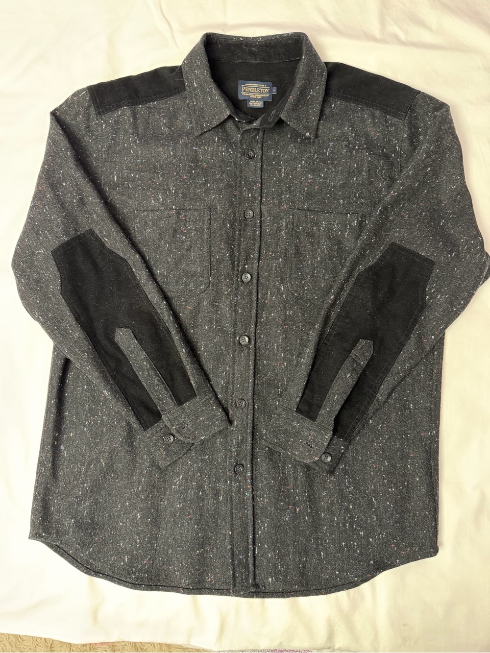 Pendleton Men's Speckled Charcoal Wool-Blend Shirt Jacket with Black Panels. L